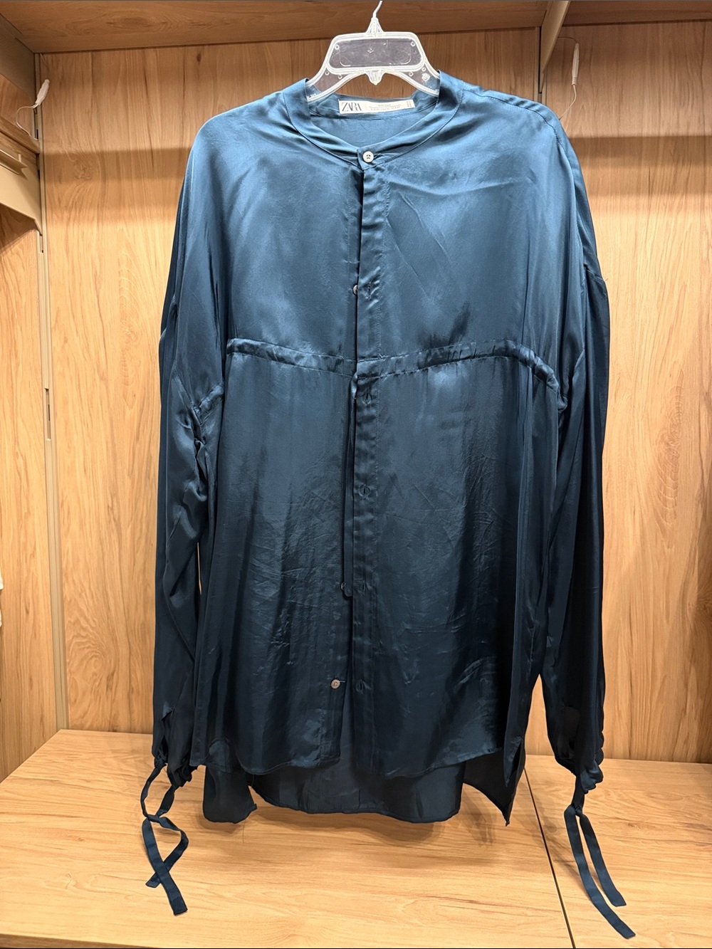 Zara Men's Teal Satin Button-Down Shirt with Tie Cuffs